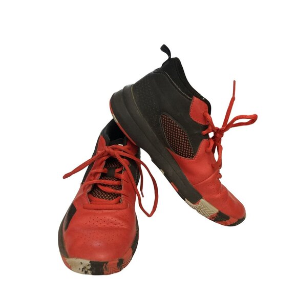 Under Armour 3023533 Lockdown 5 Youth size 5Y Red Black Mesh Basketball sneakers - Picture 1 of 8